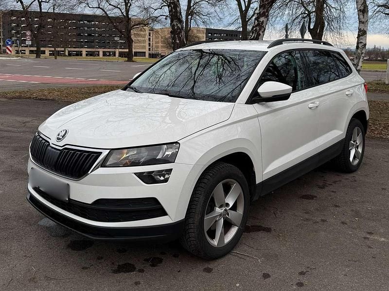 Weiß Gebraucht 2019 Skoda Karoq Style SUV | 14.600 € (Fairer Preis) - Bild 1/4