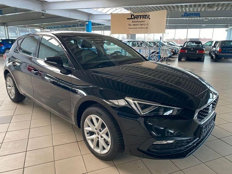 Gebraucht Seat Leon Style 116 PS (85 kW) 2025 Schwarz Limousine