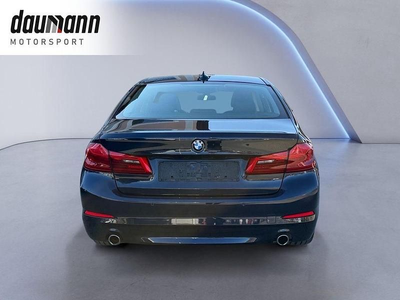 Gebraucht BMW 520 Performance 190 PS (139 kW) 2019 Blau Limousine