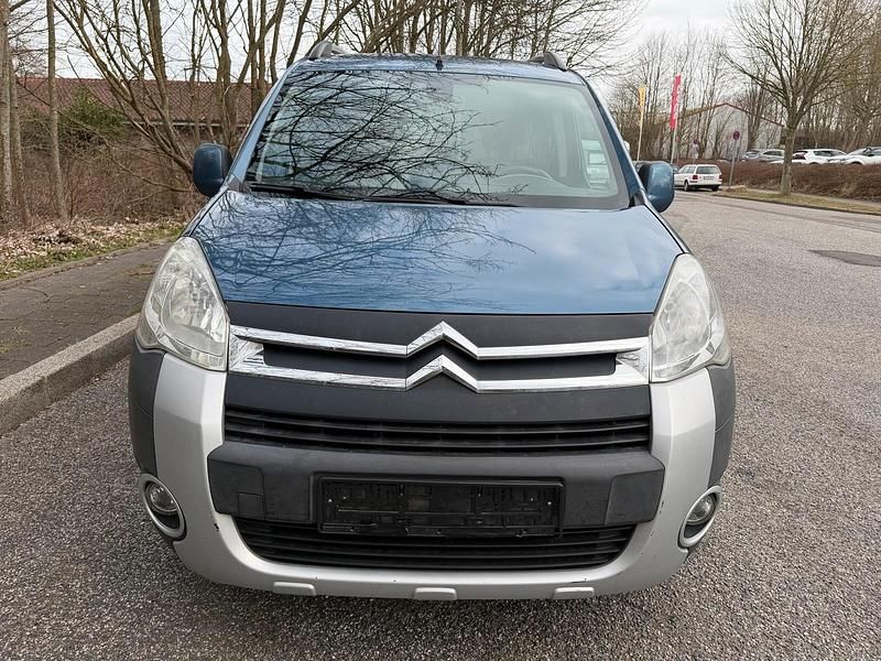 Gebraucht Citroën Berlingo 105 PS (77 kW) 2010 Blau Van / Kleinbus