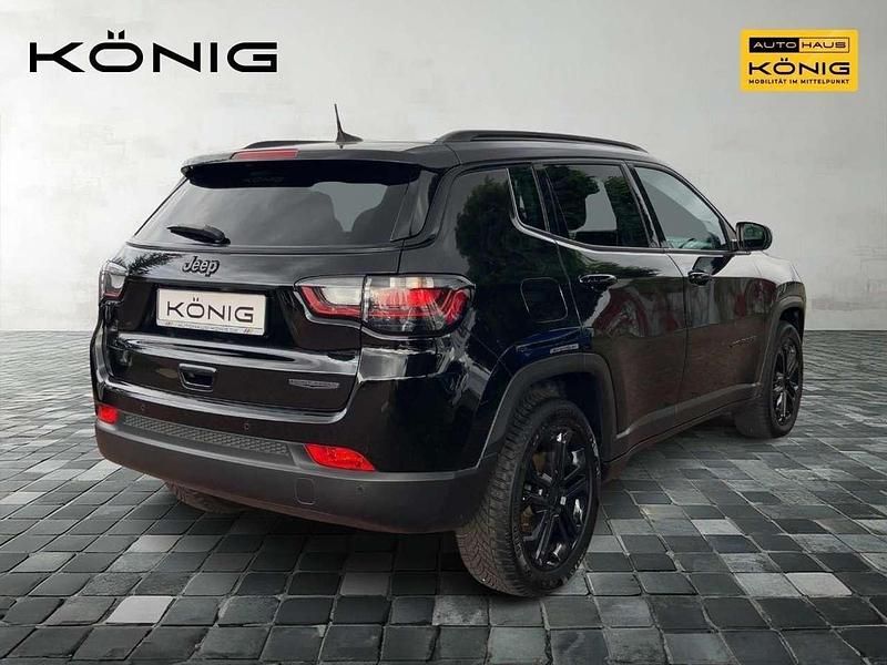 Gebraucht Jeep Compass Night Eagle 131 PS (96 kW) 2022 Black clear coat SUV
