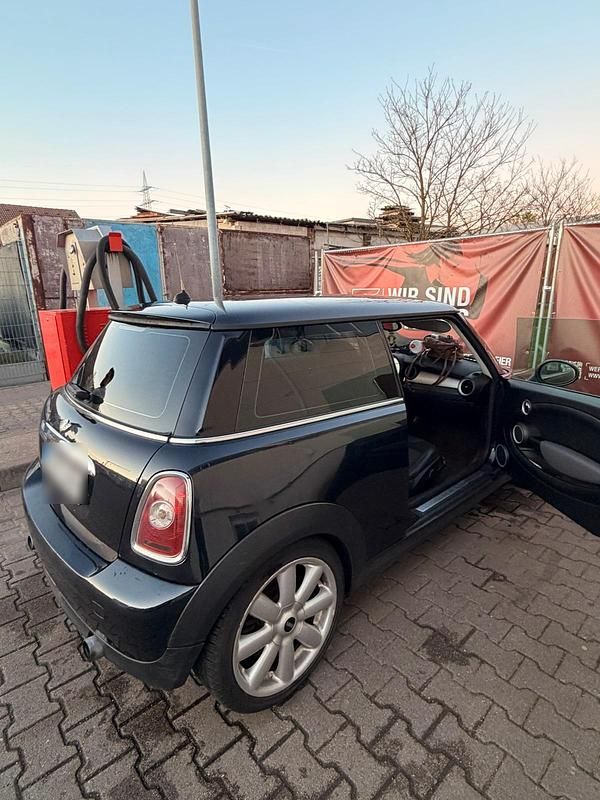 Second-hand Mini Cooper 120 CP (88 kW) 2007 Negru Hatchback