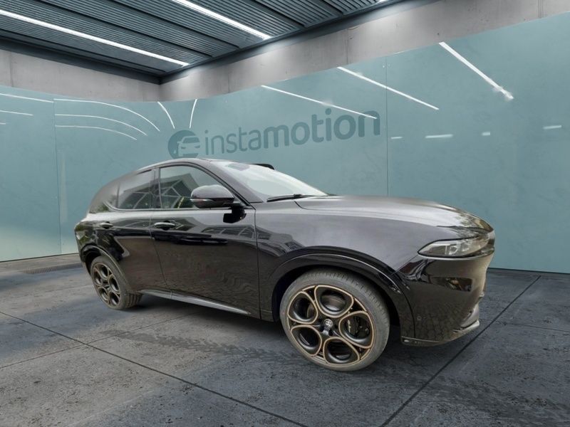 Schwarz Neu 2025 Alfa Romeo Tonale SUV | 47.590 € (Etwas zu teuer) - Bild 1/4