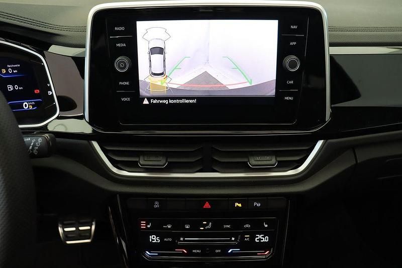 Second-hand VW T-Roc R-line 190 CP (139 kW) 2025 Negru SUV