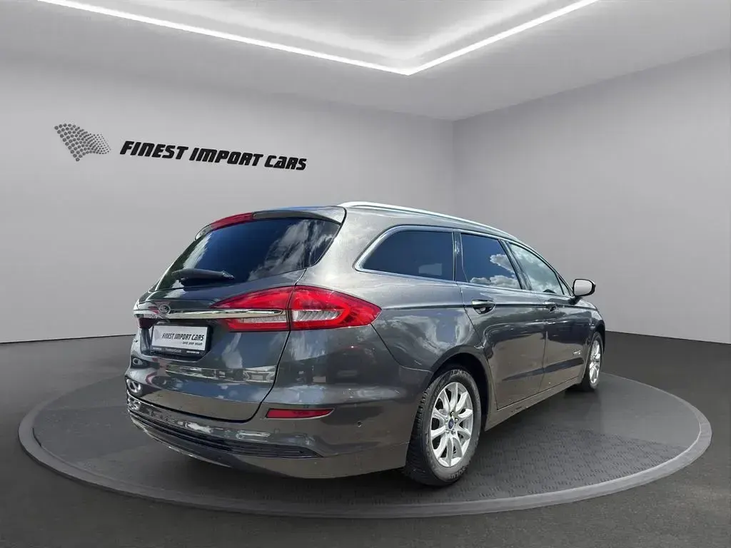 Gebraucht Ford Mondeo 140 PS (102 kW) 2020 Grau Limousine