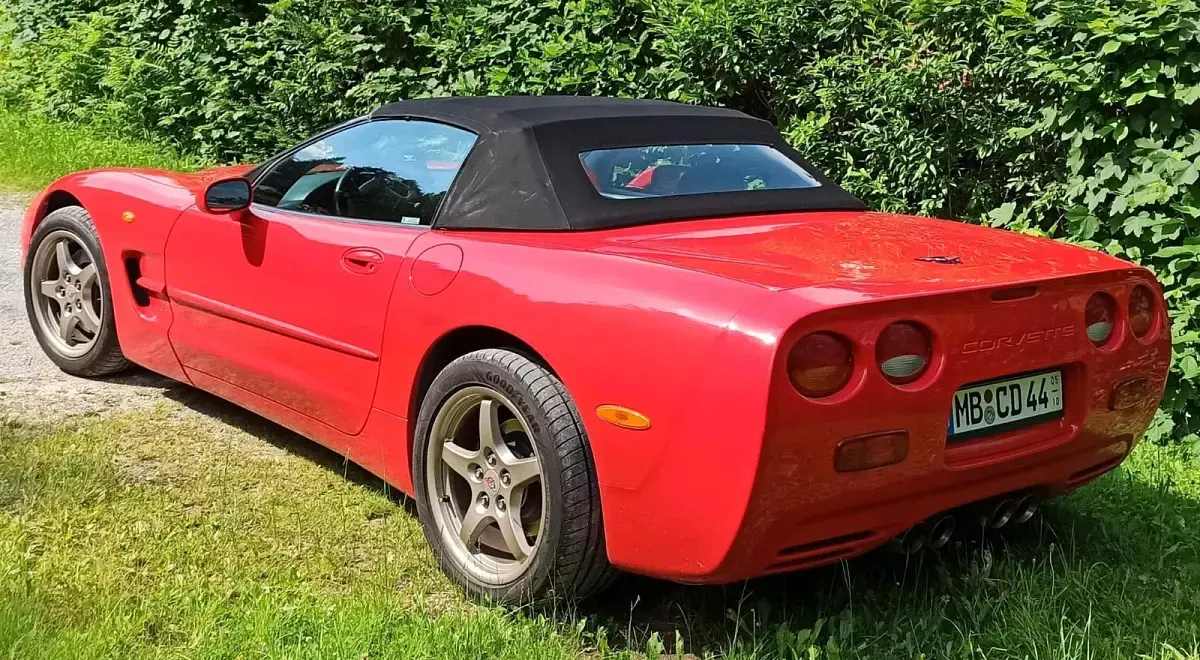 Gebraucht Corvette C5 344 PS (253 kW) 1998 Rot Cabrio