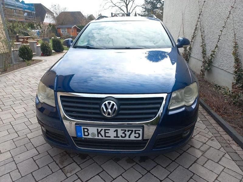 Gebraucht VW Passat Trendline 102 PS (75 kW) 2009 Blau Limousine