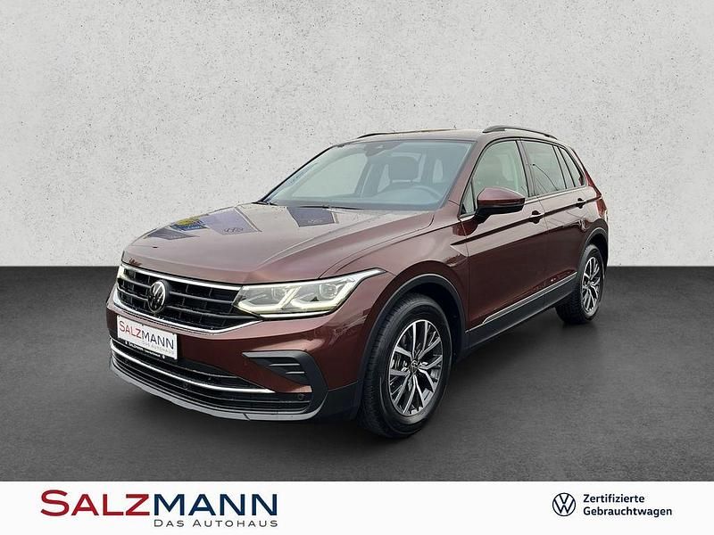 Ginger brown metallic Gebraucht 2022 VW Tiguan Life SUV | 23.989 € (Superpreis) - Bild 1/4