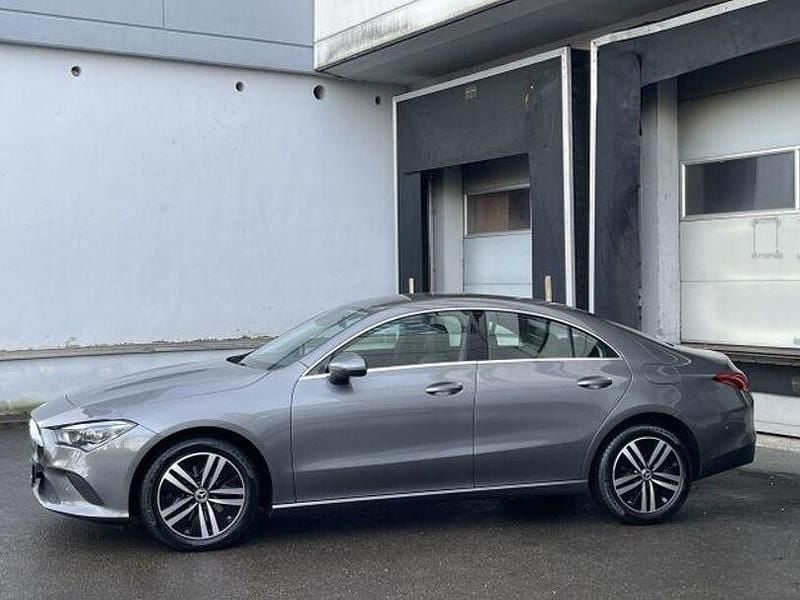 Gebraucht Mercedes CLA220 190 PS (139 kW) 2022 Mountaingrau Limousine