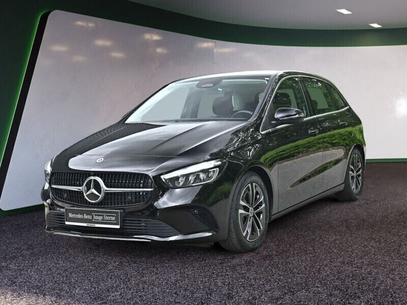 Schwarz Gebraucht 2024 Mercedes B220 Advanced Van / Kleinbus | 32.890 € (Guter Preis) - Bild 1/4