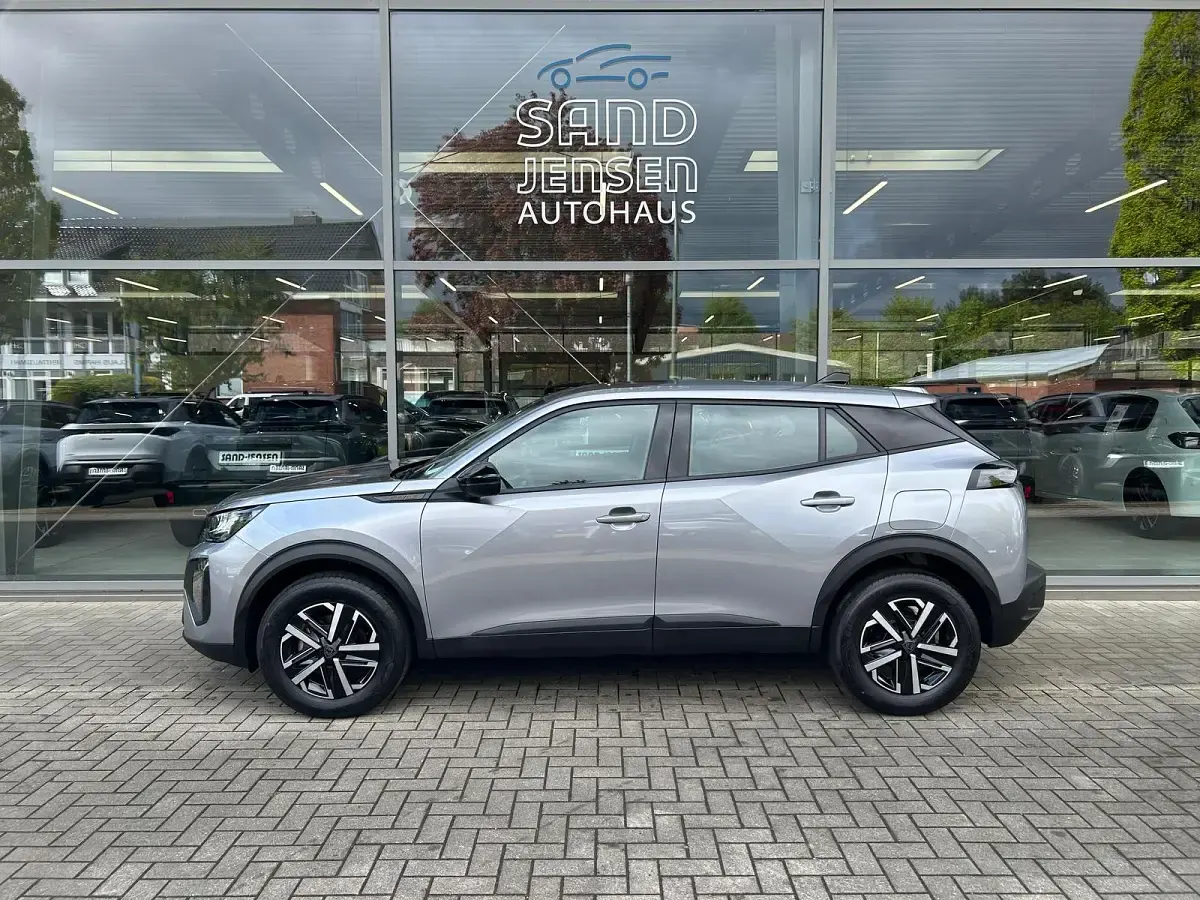 Neu Peugeot 2008 101 PS (74 kW) 2025 Artense grau metallic SUV