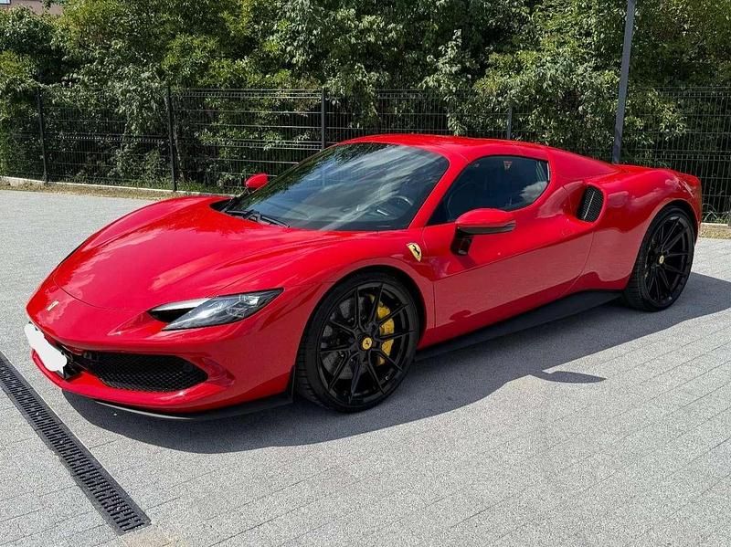 Rot Gebraucht 2024 Ferrari 296 Cabrio | 300.950 € (Superpreis) - Bild 1/4