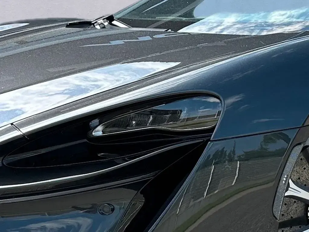 Neu McLaren Artura 700 PS (514 kW) 2026 Grau Cabrio