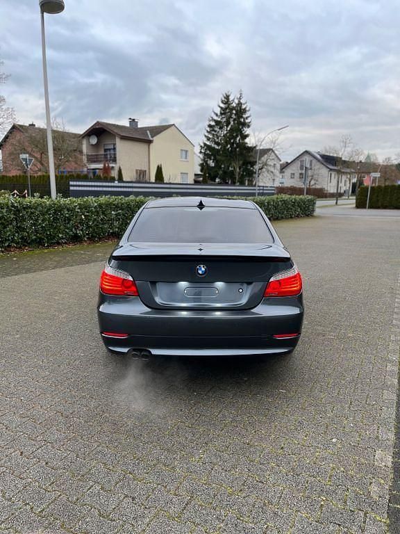 Gebraucht BMW 525 M Sport 218 PS (160 kW) 2008 Grau Limousine