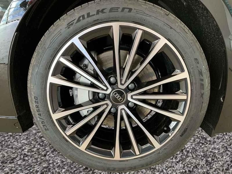 Neu Audi A6 e-tron S-Line 314 kW (428 PS) 2025 Mythosschwarz metallic Kombi