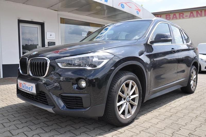 Schwarz Gebraucht 2018 BMW X1 Performance SUV | 15.900 € (Fairer Preis) - Bild 1/4