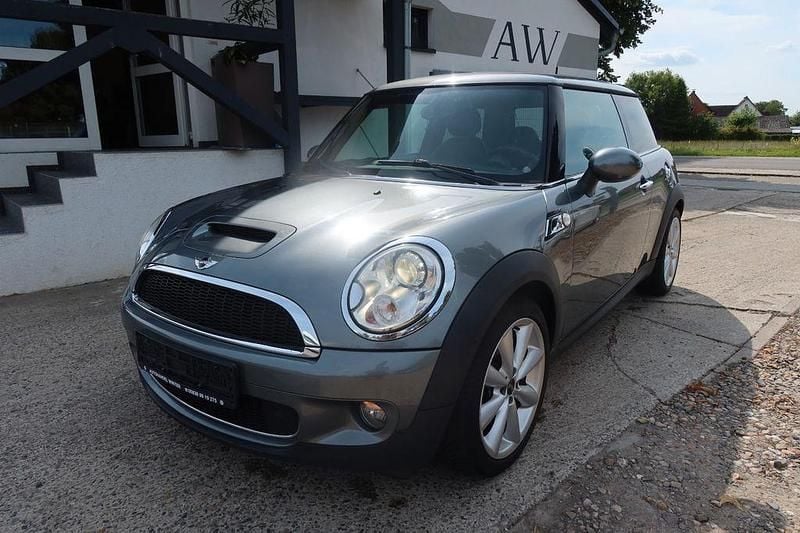 Dark silver metallic Gebraucht 2007 Mini Cooper S Kleinwagen | 7.999 € (Superpreis) - Bild 1/4