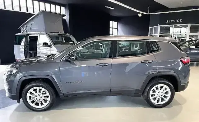 Second-hand Jeep Compass 150 CP (110 kW) 2024 Gri SUV