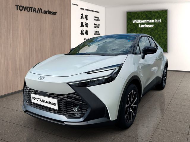 Shimmering silver metallic / d Neu 2024 Toyota C-HR Team SUV | 37.990 € (Fairer Preis) - Bild 1/4