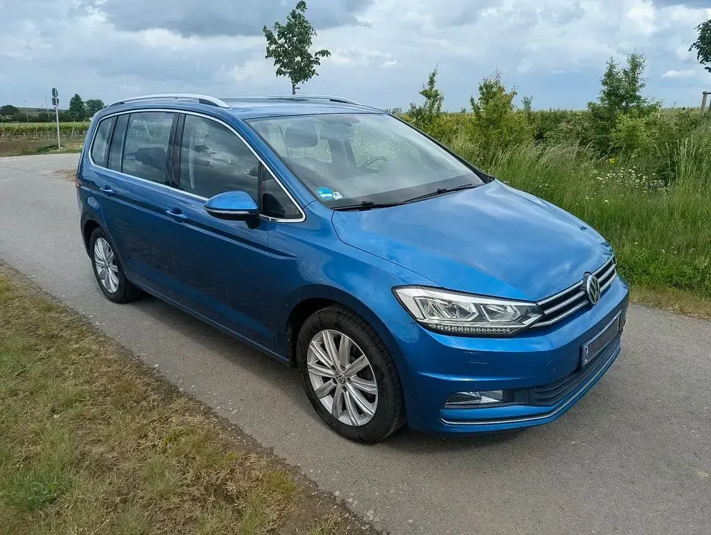 Gebraucht VW Touran Highline 150 PS (110 kW) 2016 Blau Van / Kleinbus
