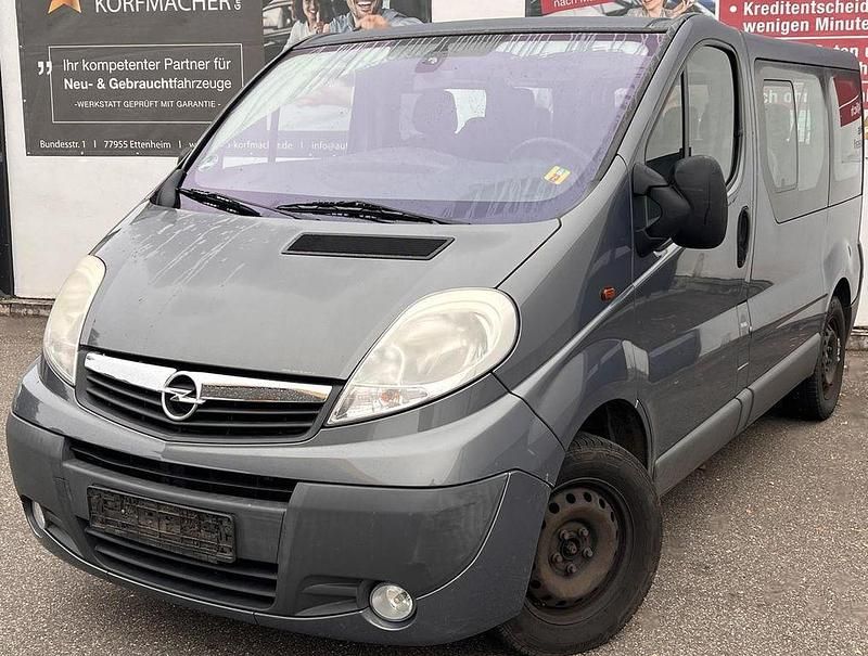 Gebraucht Opel Vivaro 114 PS (83 kW) 2012 Stahlgrau Van / Kleinbus