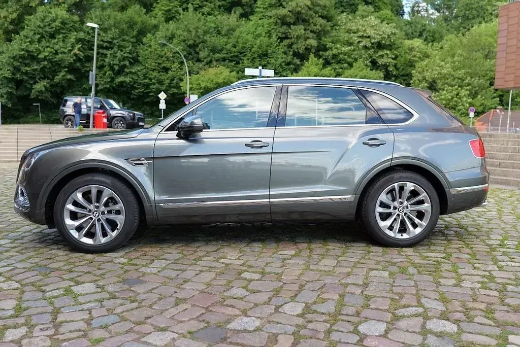 Gebraucht Bentley Bentayga 435 PS (319 kW) 2017 Grau SUV