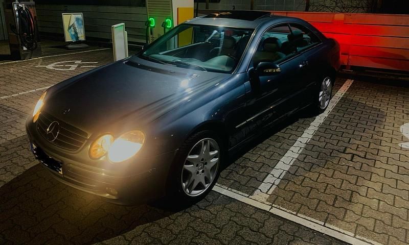 Gebraucht Mercedes CLK240 170 PS (125 kW) 2003 Blau Coupé