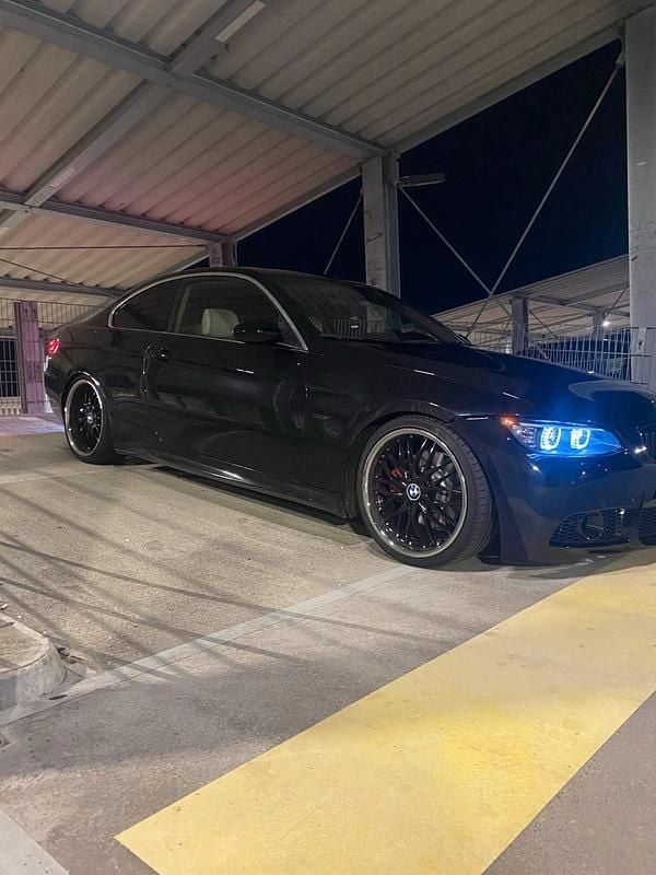 Gebraucht BMW 325 218 PS (160 kW) 2007 Schwarz Coupé