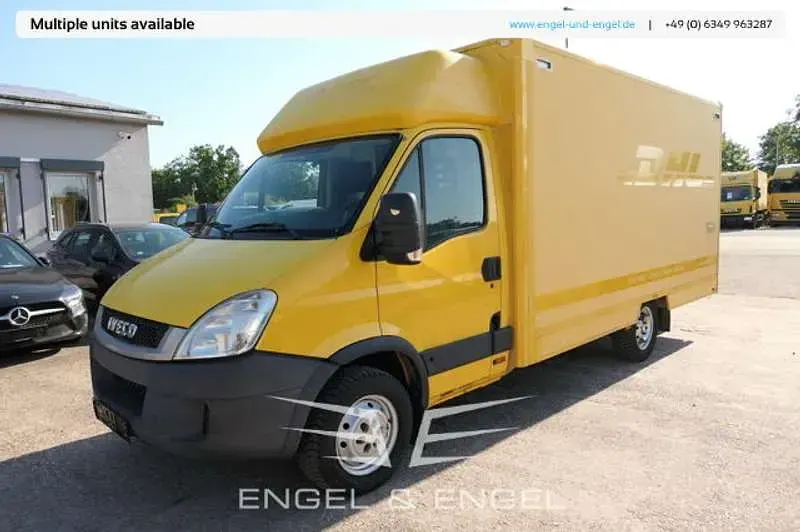 Gebraucht Iveco Daily 106 PS (77 kW) 2011 Gelb Limousine