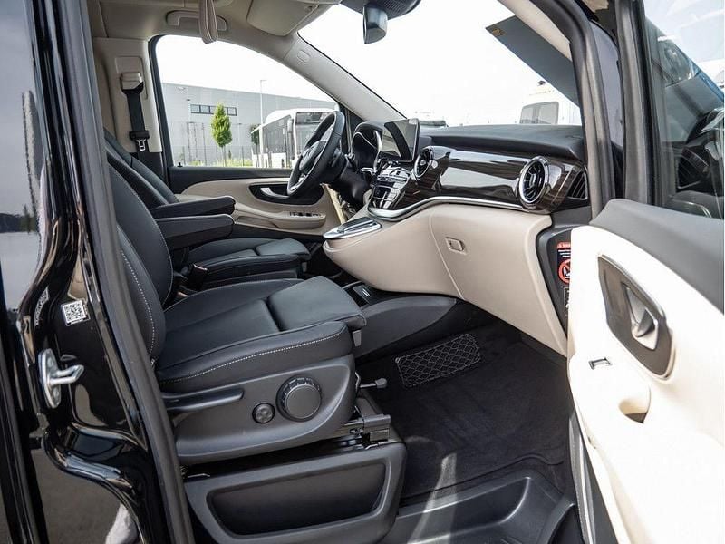 Gebraucht Mercedes V250 Marco Polo 190 PS (139 kW) 2024 Schwarz Van / Kleinbus