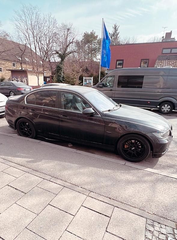 Gebraucht BMW 325 218 PS (160 kW) 2005 Schwarz Limousine