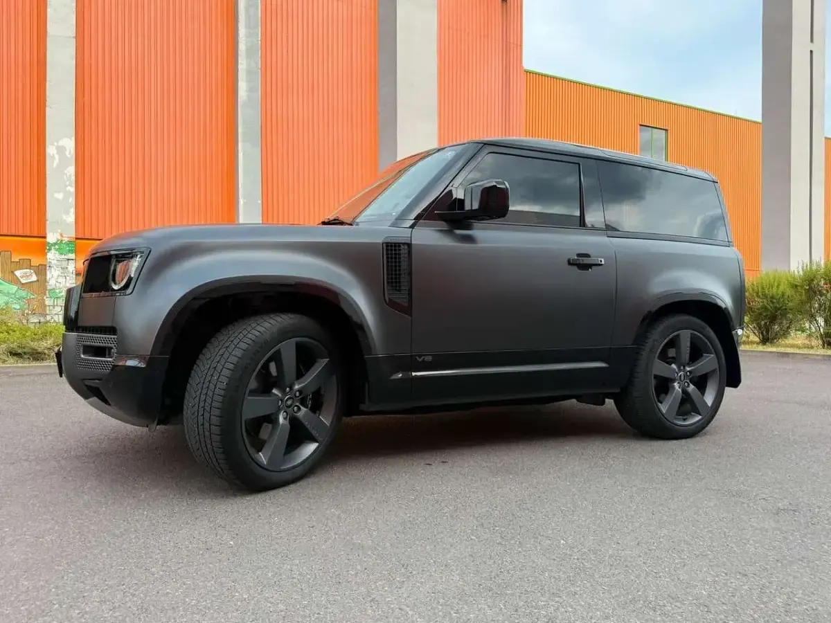 Gebraucht Land Rover Defender Carpathian Edition 525 PS (386 kW) 2022 Schwarz SUV
