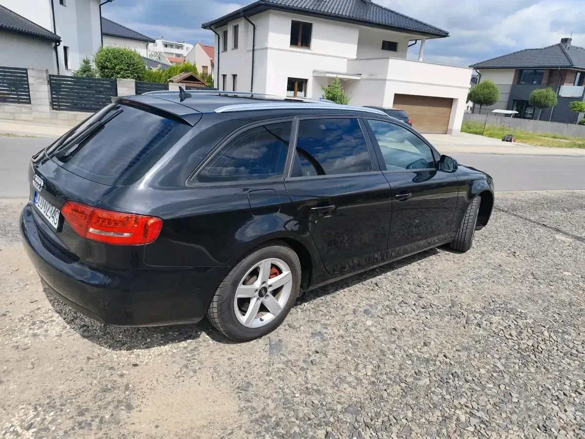 Gebraucht Audi A4 143 PS (105 kW) 2010 Schwarz Kombi