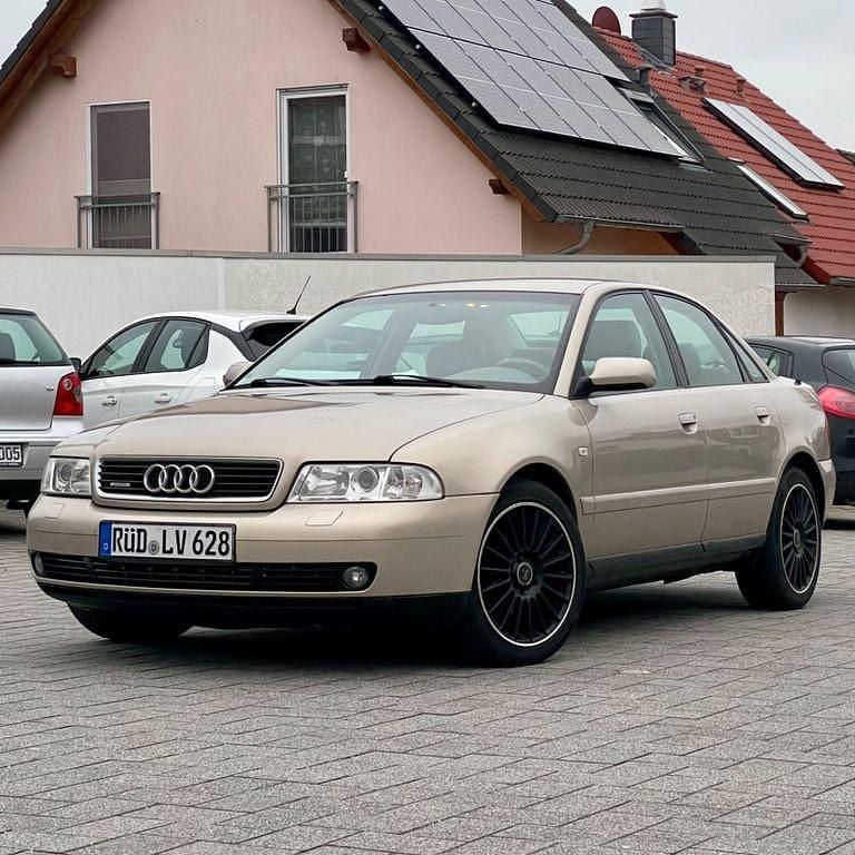 Gebraucht Audi A4 Performance 193 PS (141 kW) 2000 Gold Limousine