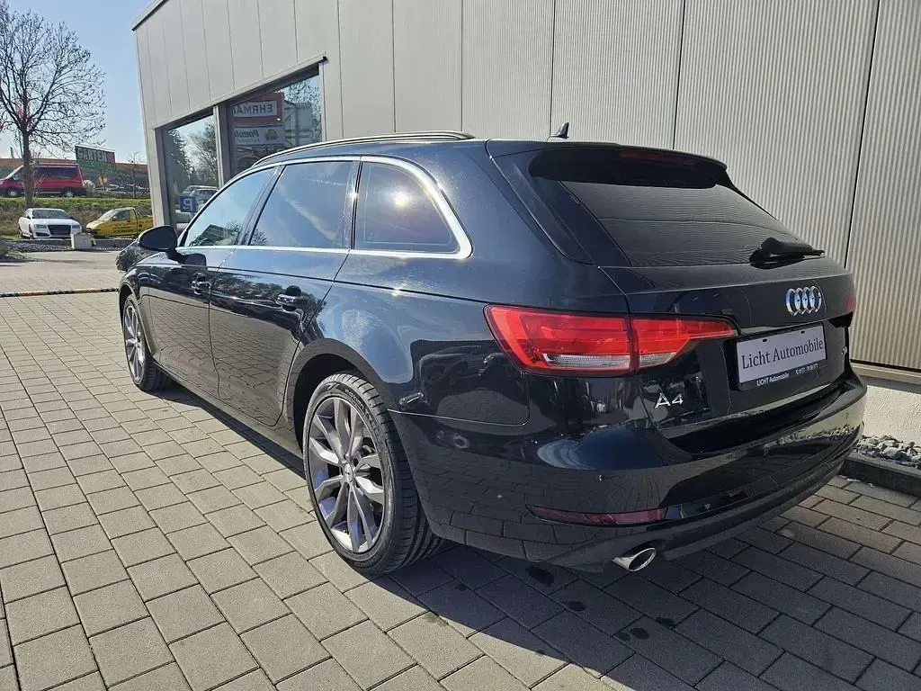 Gebraucht Audi A4 Sport 150 PS (110 kW) 2016 Mythosschwarz metallic Kombi