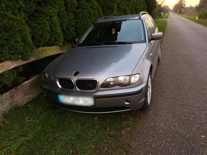 Silber Gebraucht 2004 BMW 316 Kombi | 1.300 € (Fairer Preis) - Bild 1/4