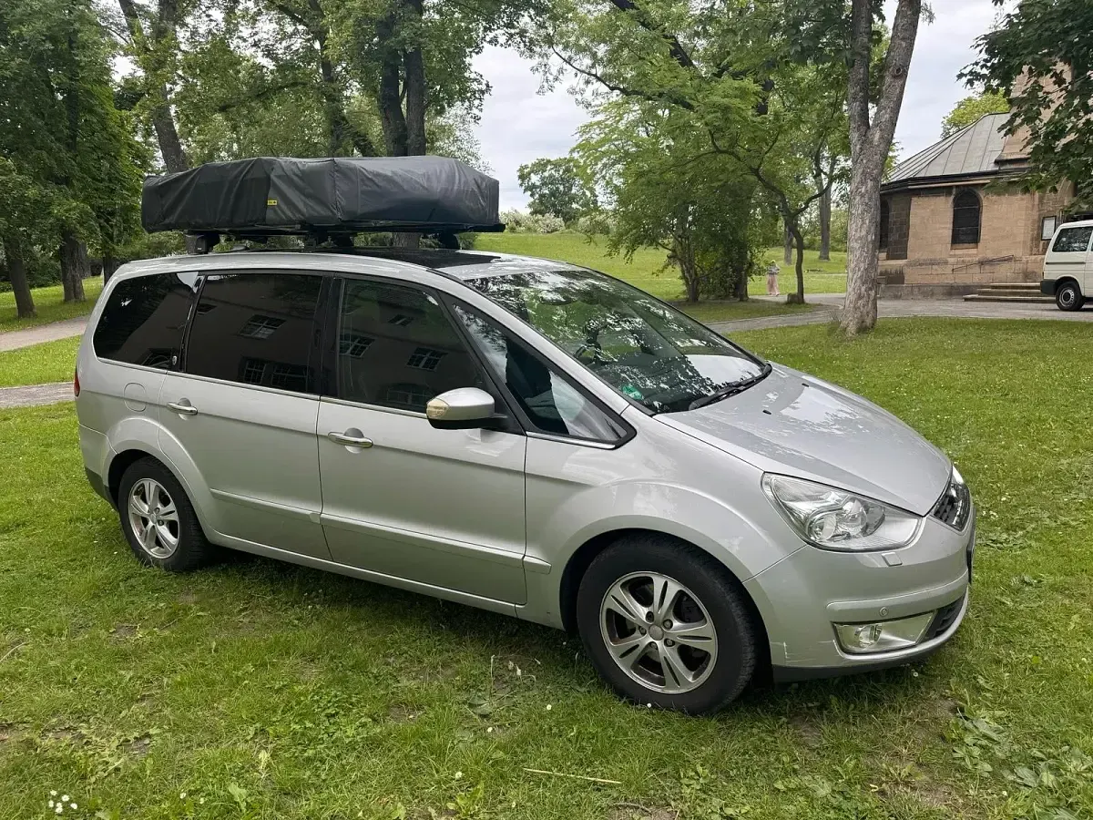 Gebraucht Ford Galaxy Ghia 140 PS (102 kW) 2009 Grau Van / Kleinbus