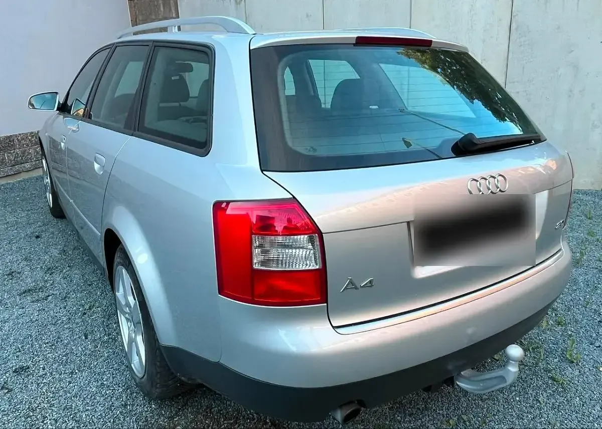 Gebraucht Audi A4 130 PS (95 kW) 2002 Grau Kombi