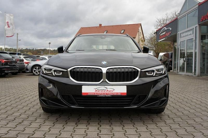 Gebraucht BMW 318 Shadowline 156 PS (114 kW) 2023 Schwarz Kombi
