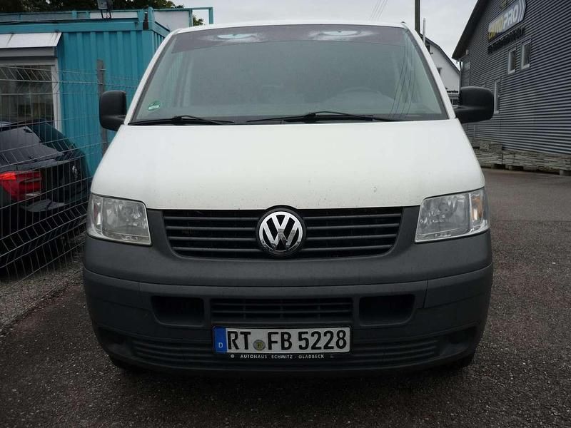 Weiß Gebraucht 2009 VW Transporter Van | 8.750 € - Bild 1/4