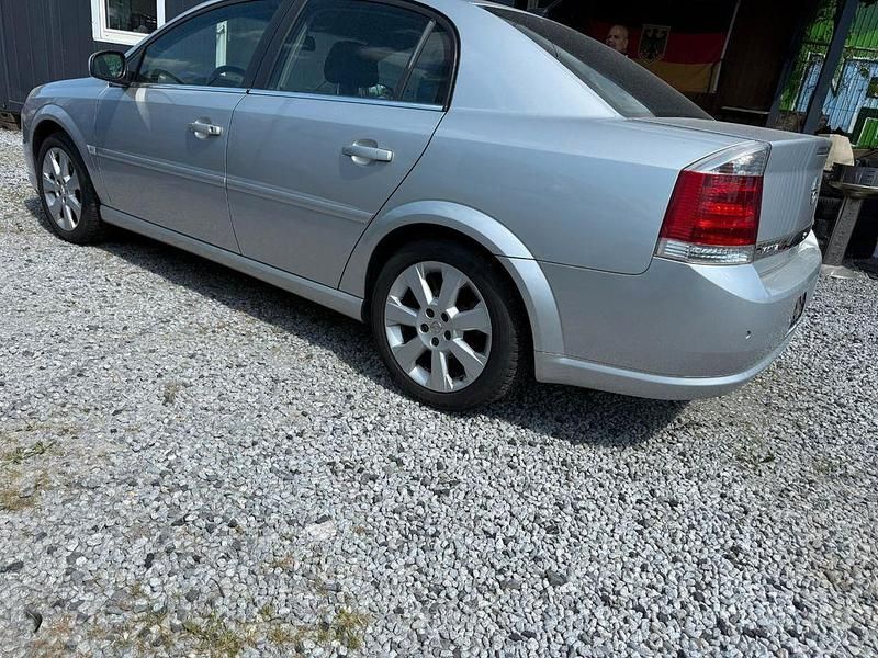 Gebraucht Opel Vectra 155 PS (114 kW) 2005 Silber Limousine