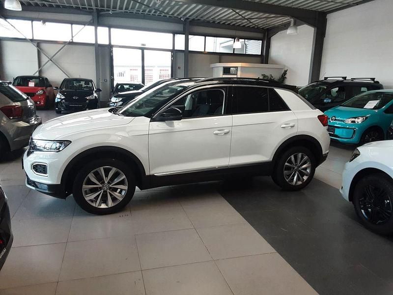 Weiß Gebraucht 2018 VW T-Roc Style SUV | 16.990 € (Fairer Preis) - Bild 1/4