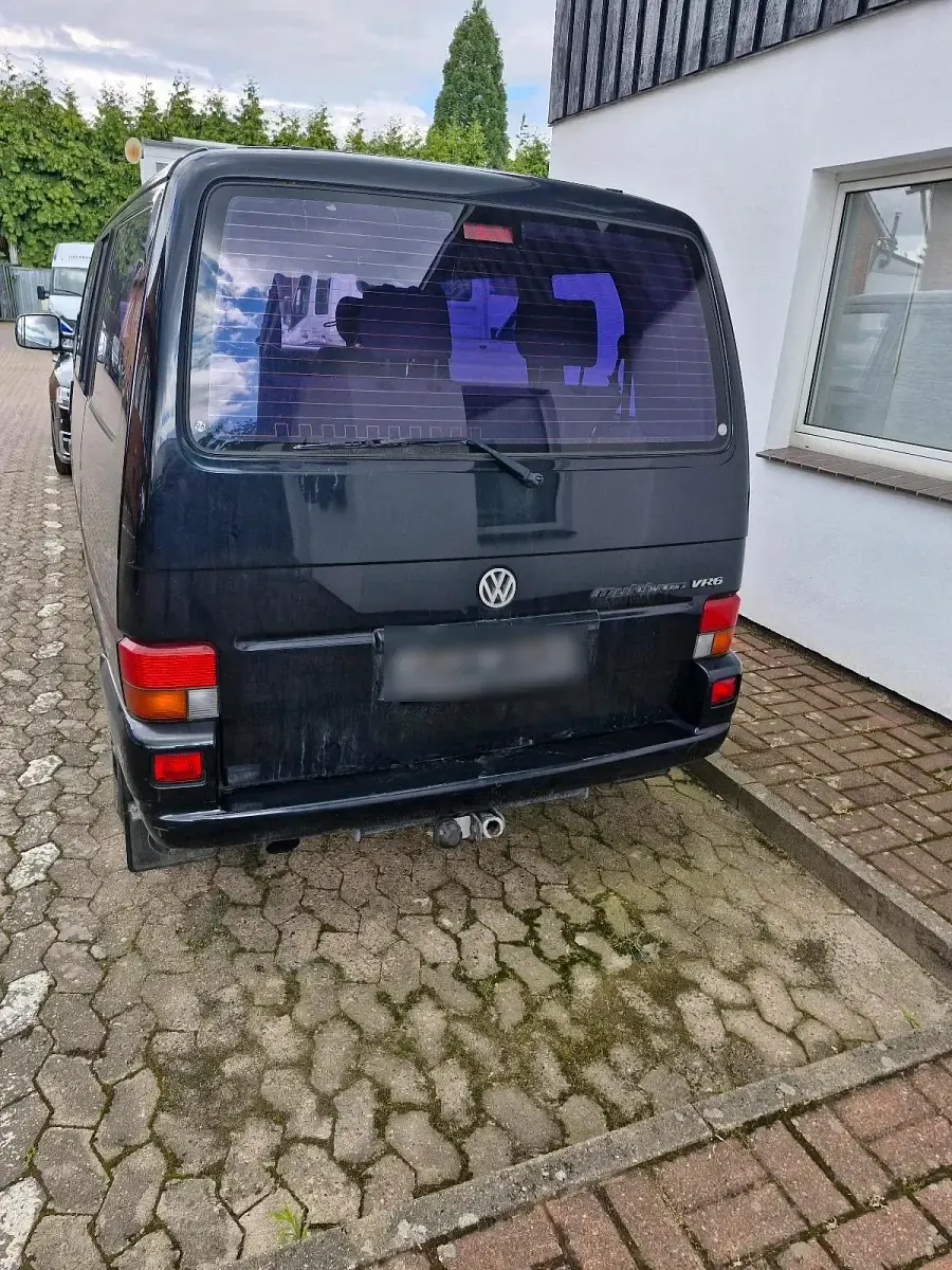 Gebraucht VW Multivan 140 PS (102 kW) 1998 Schwarz Van / Kleinbus