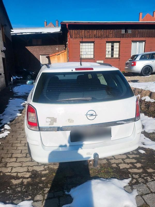 Second-hand Opel Astra 116 CP (85 kW) 2009 Alb Break