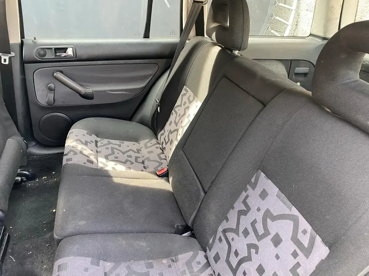 Gebraucht VW Bora 115 PS (84 kW) 2002 Grau Kombi