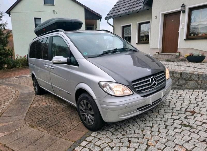 Silber Gebraucht 2004 Mercedes Viano Van / Kleinbus | 6.900 € (Guter Preis) - Bild 1/4