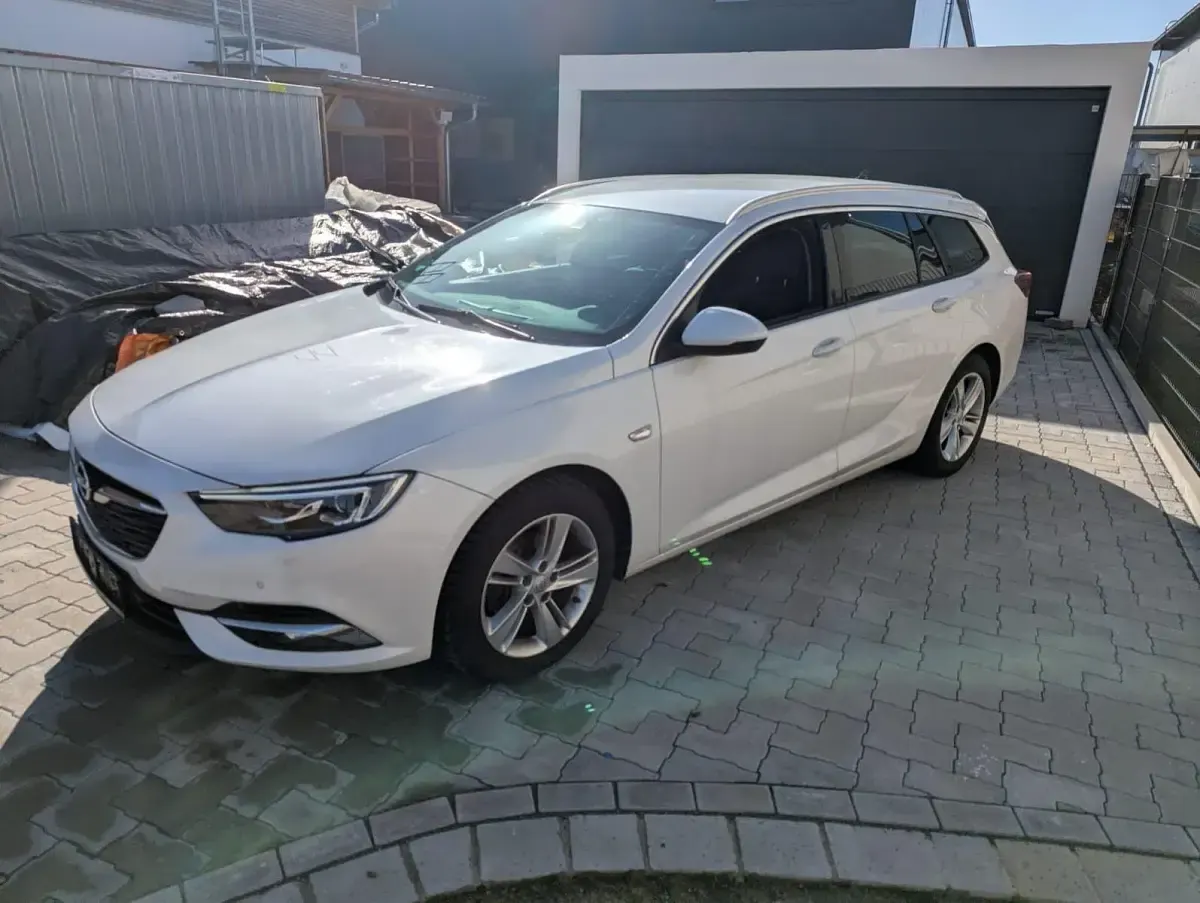Gebraucht Opel Insignia Innovation 136 PS (100 kW) 2019 Weiß Kombi