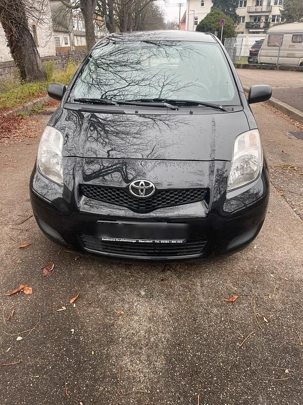 Schwarz Gebraucht 2009 Toyota Yaris Kleinwagen | 1.200 € (Superpreis) - Bild 1/4