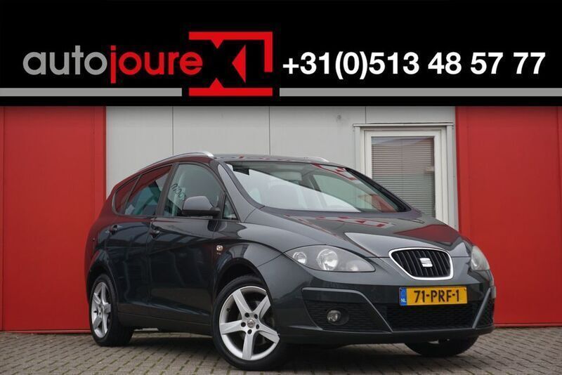 Grau Gebraucht 2011 Seat Altea XL Style Van / Kleinbus | 3.499 € (Fairer Preis) - Bild 1/4