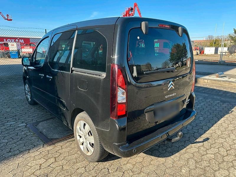Gebraucht Citroën Berlingo 110 PS (80 kW) 2018 Schwarz Van / Kleinbus